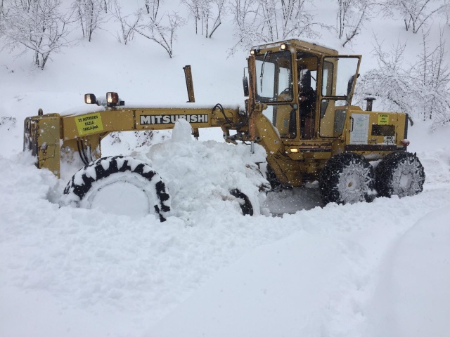 Meteorolojik verilerin ardından ekiplerin kar nöbeti başladı